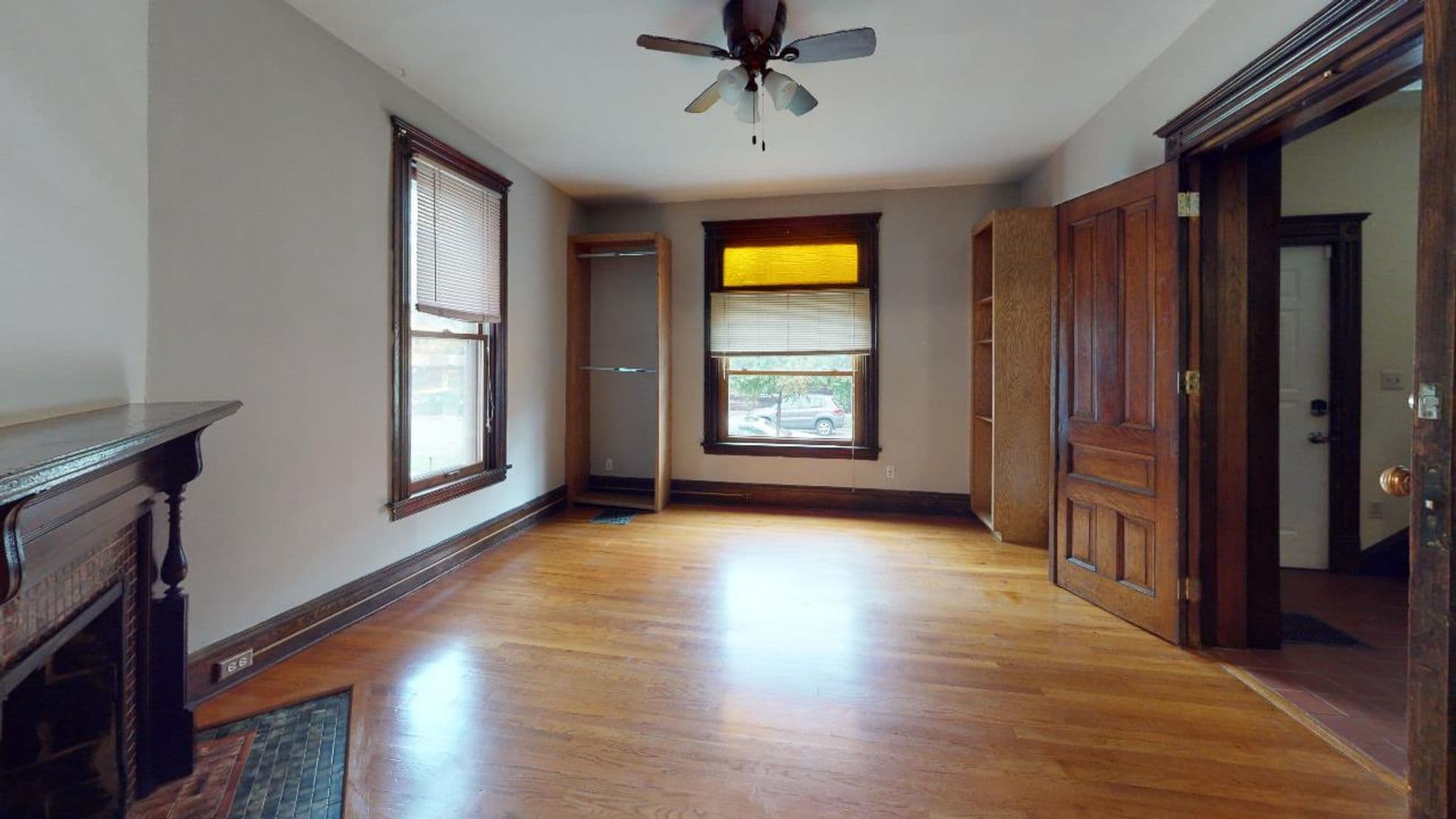 Minneapolis House: 518 12th Ave SE