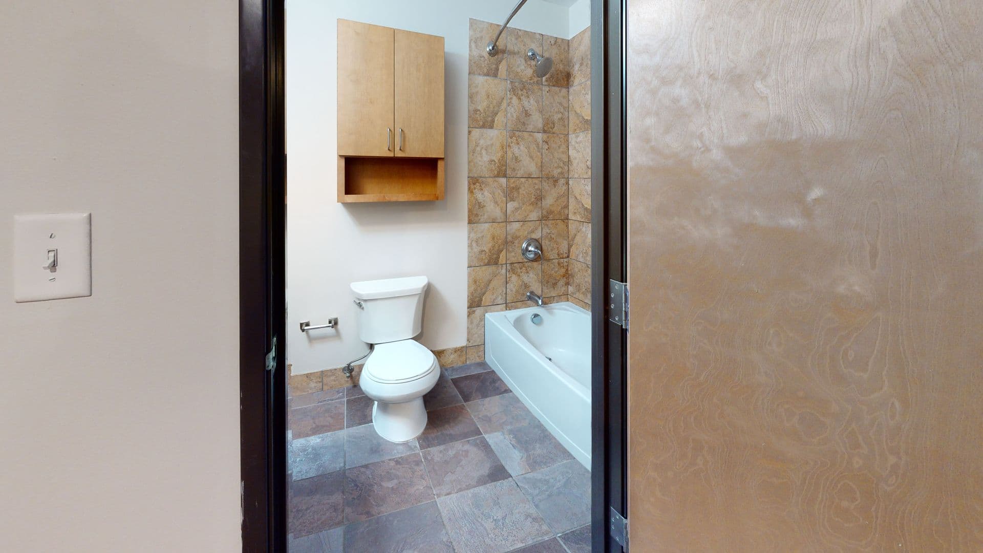 Minneapolis Apartment: 1011 & 1015 4th St SE