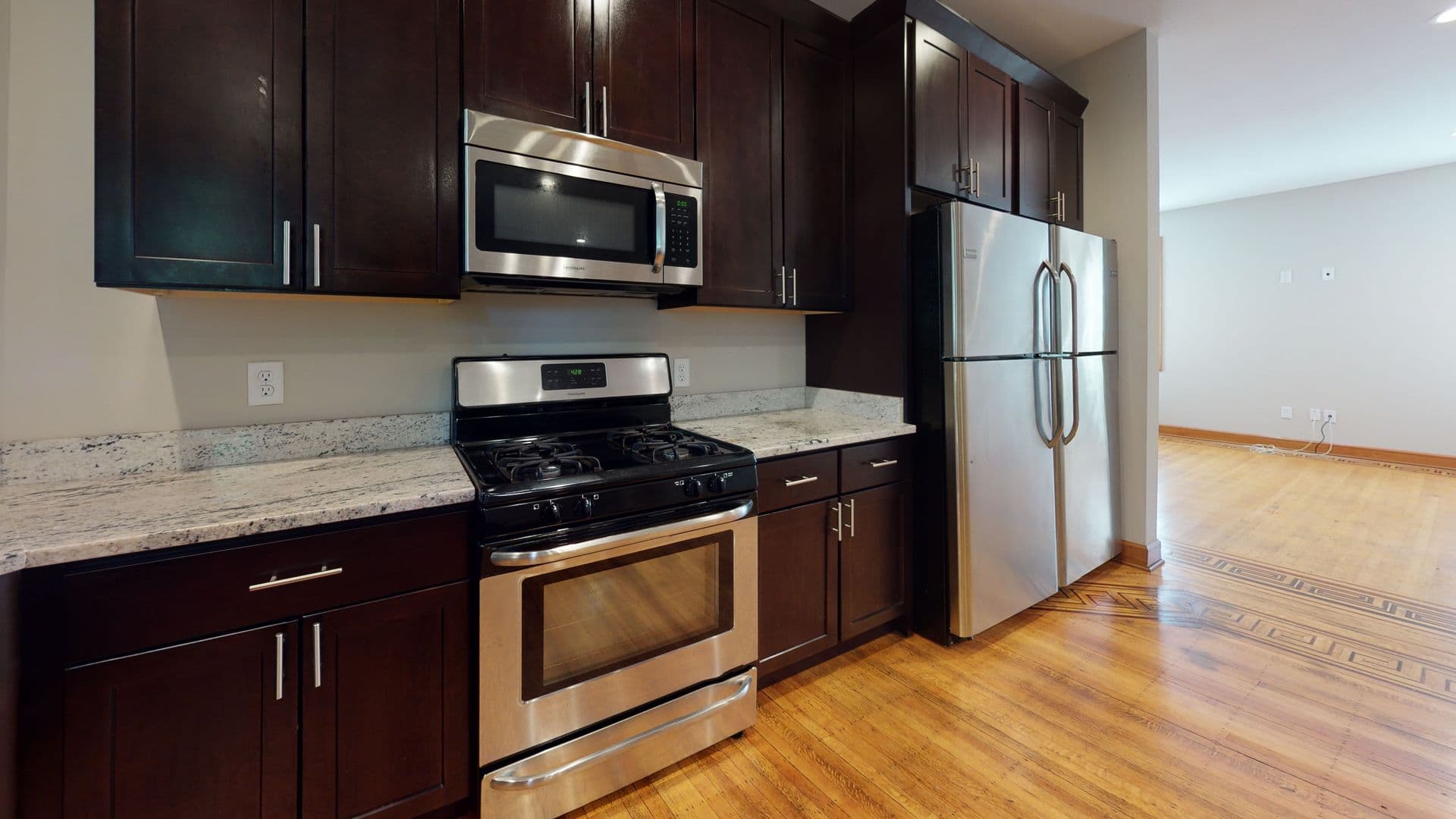 Minneapolis Apartment: 1057 13th Ave SE