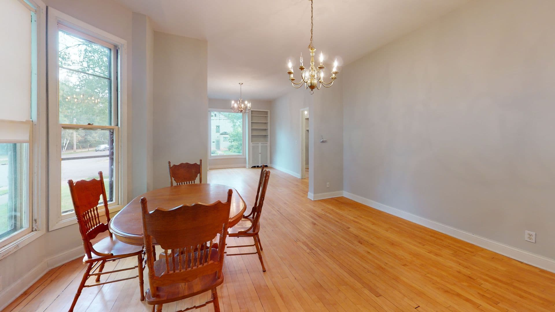 Minneapolis Apartment: 629 6th St SE