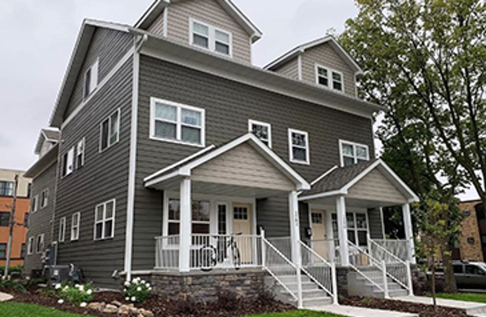 Minneapolis Apartment: 1200 - 1206 Como Ave SE