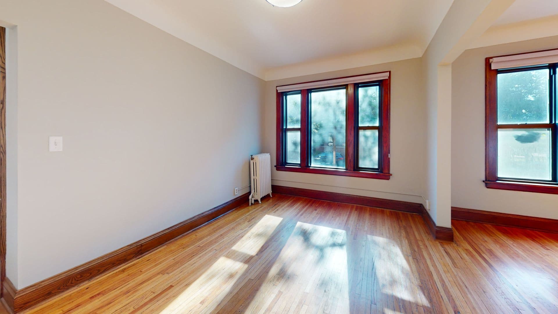 Minneapolis Apartment: 1127 4th St SE
