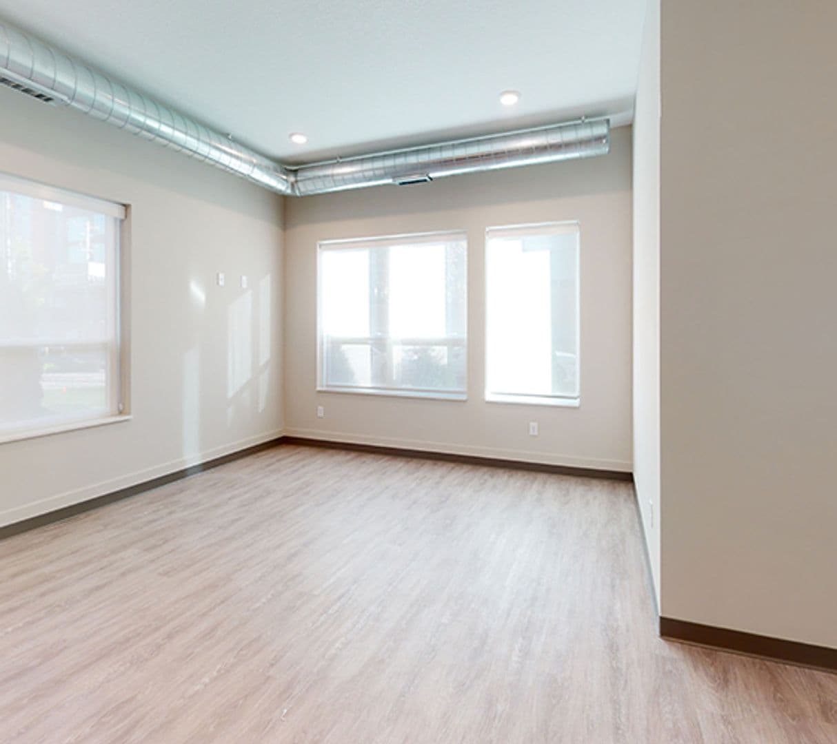 Minneapolis Apartment: 2622 Essex St SE
