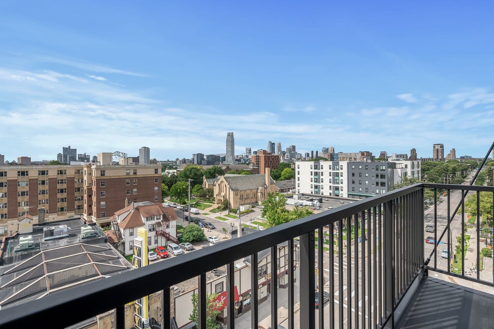 Minneapolis Apartment: 1307 4th Street SE