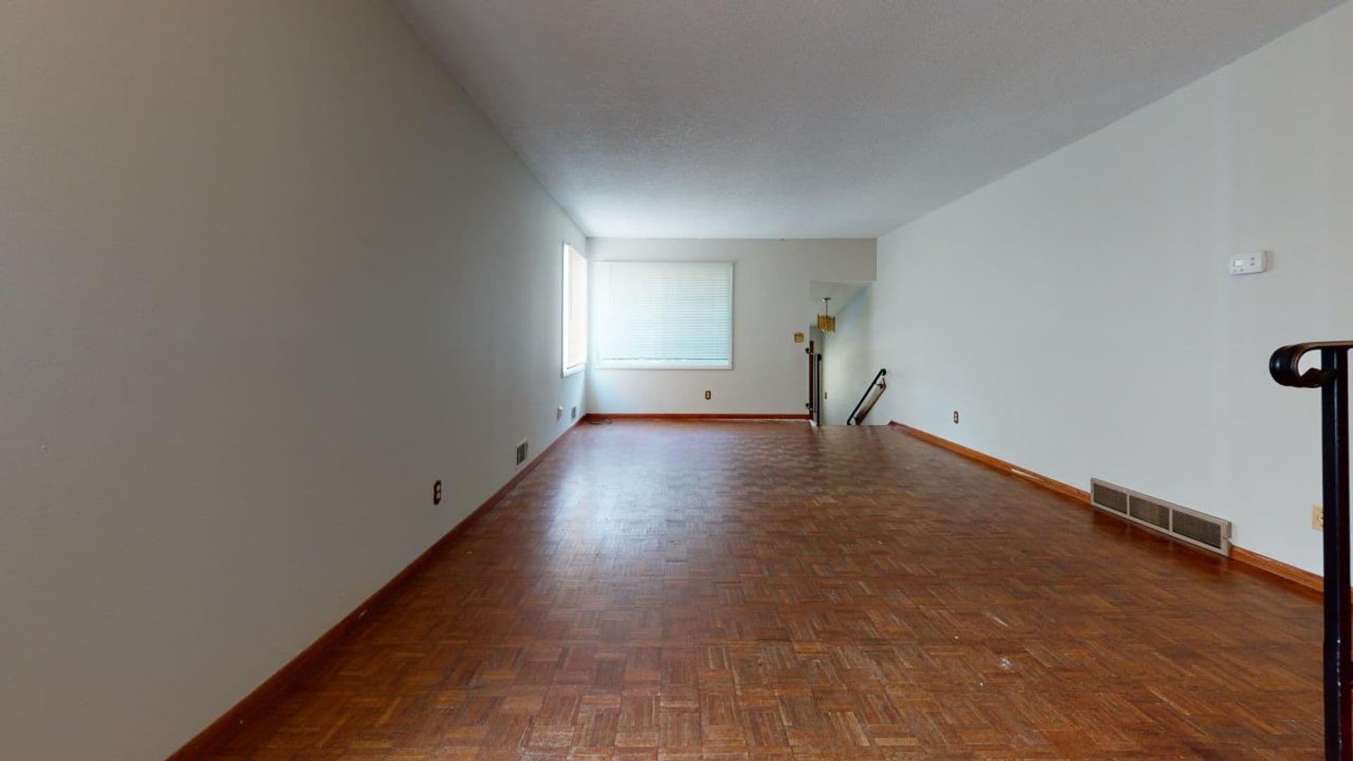 Minneapolis Multiplex: 408-410 8th St SE