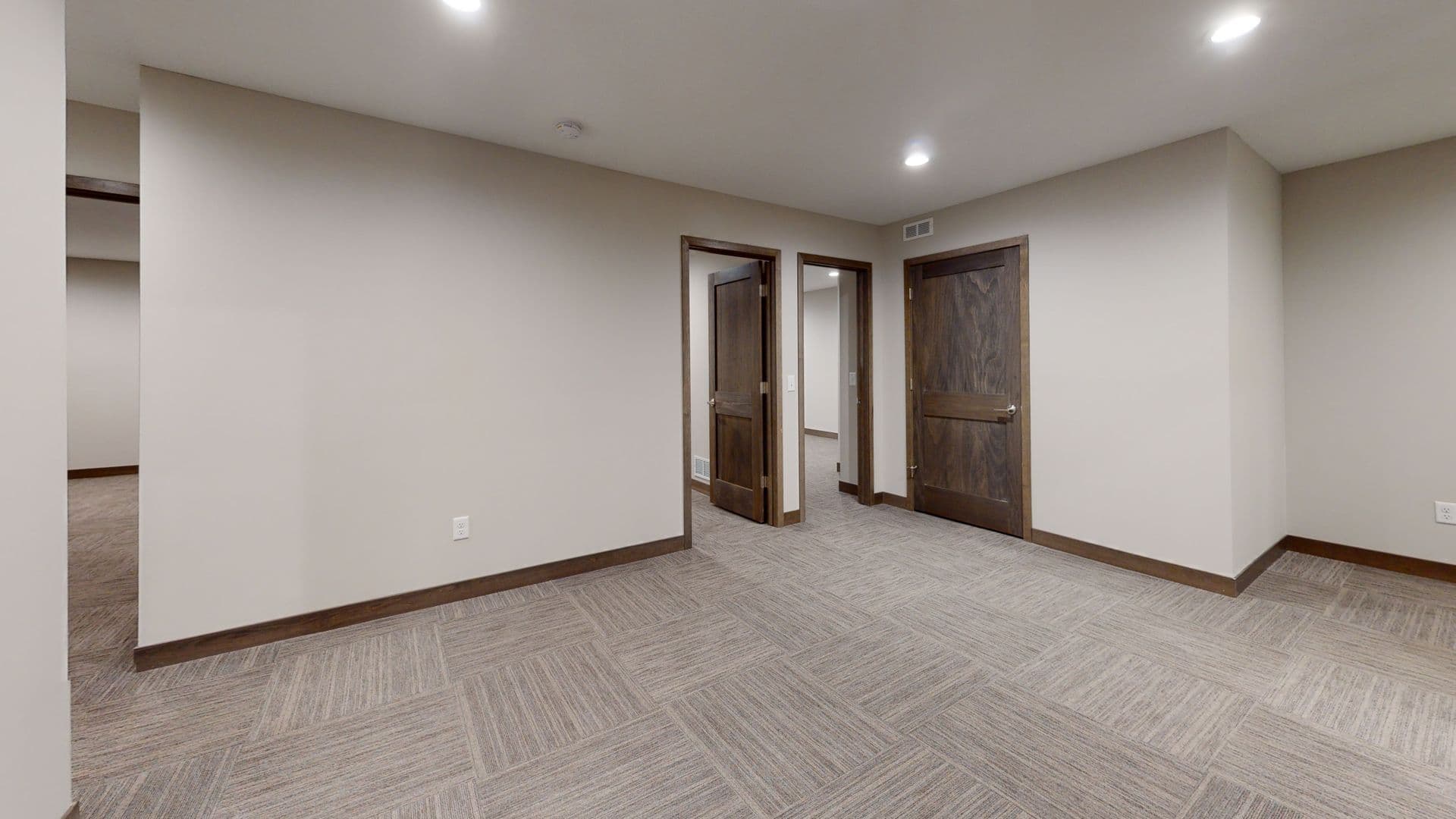 Minneapolis Apartment: 1806 Como Ave SE