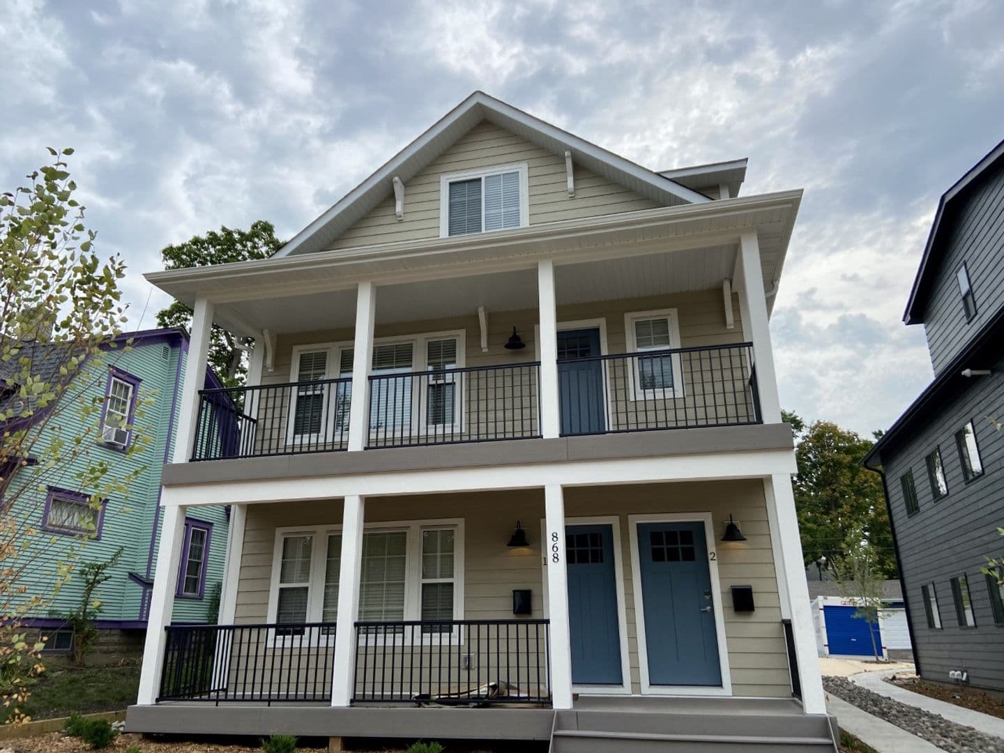 Minneapolis Apartment: 868 18th Ave SE