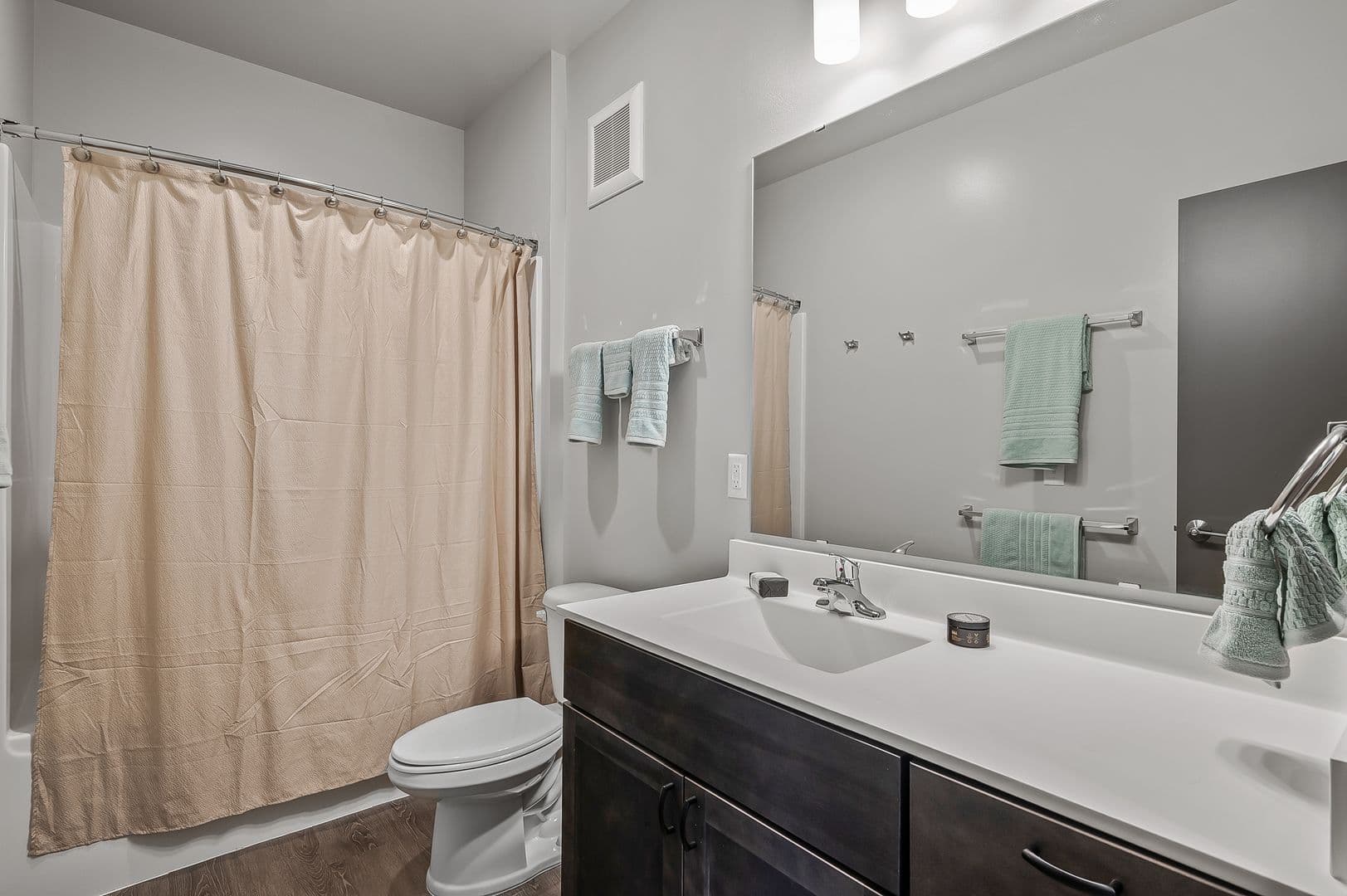 Minneapolis Apartment: 1307 4th Street SE