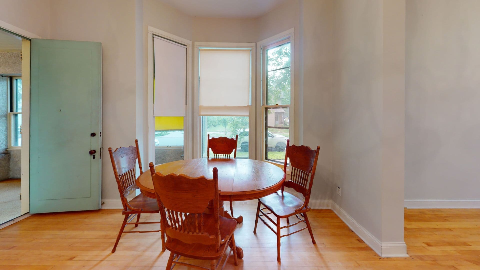 Minneapolis Apartment: 629 6th St SE