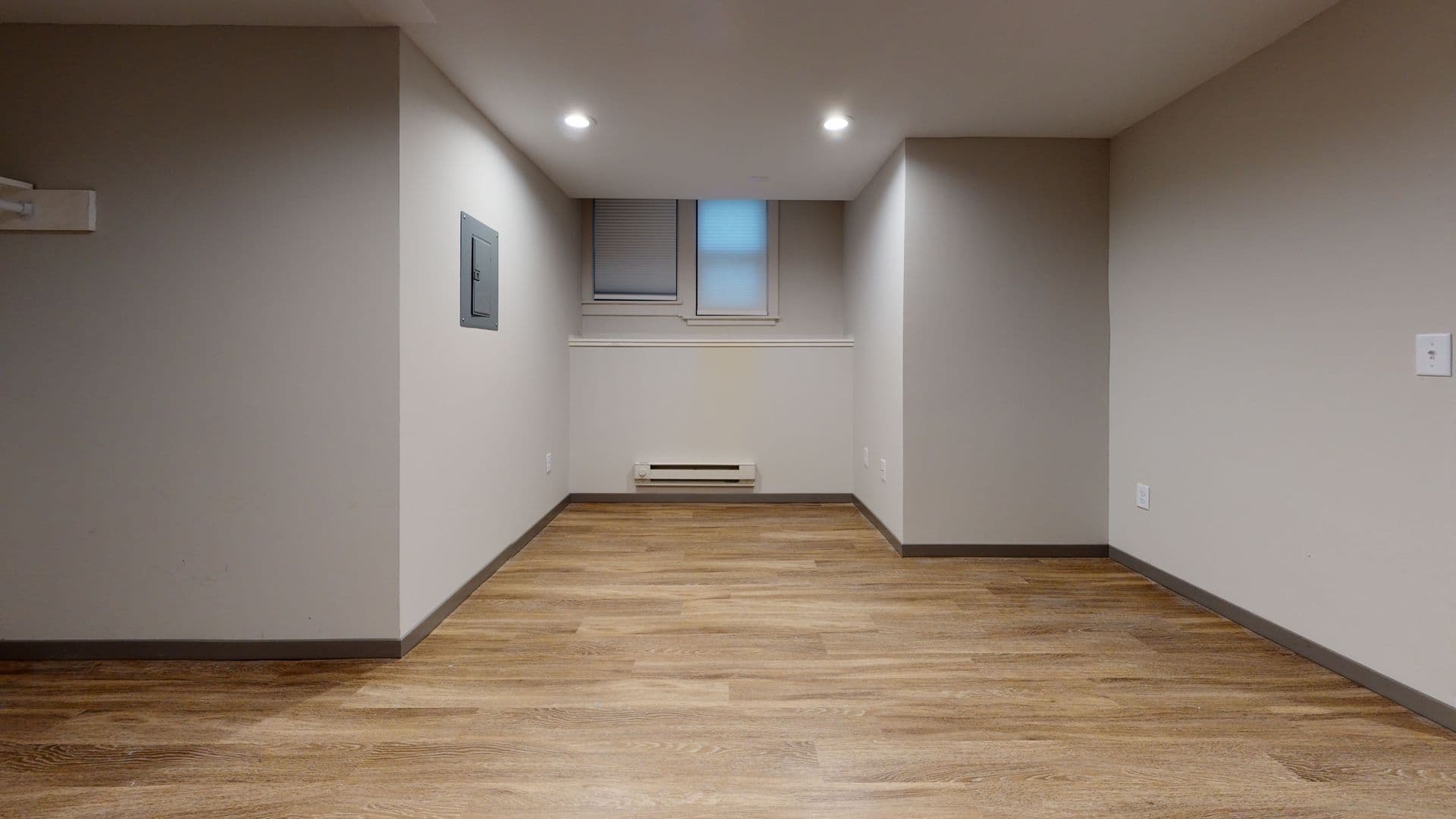 Minneapolis Apartment: 1319 Franklin Ave SE