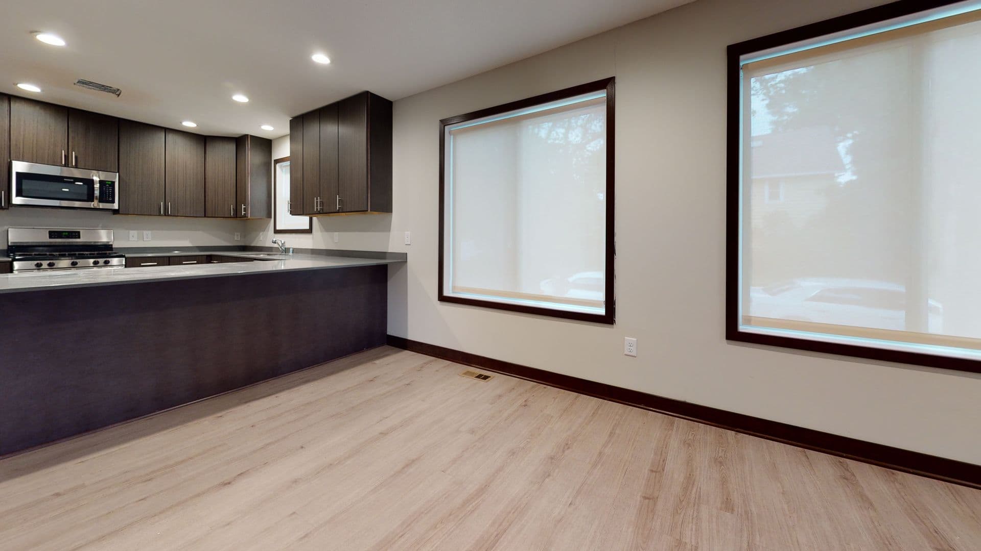 Minneapolis Apartment: 879 23rd Ave SE