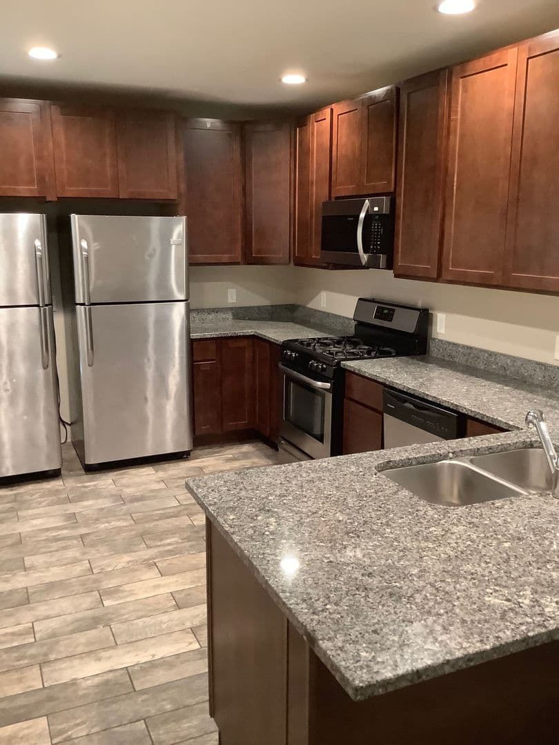 Minneapolis House: 611 14th Ave SE
