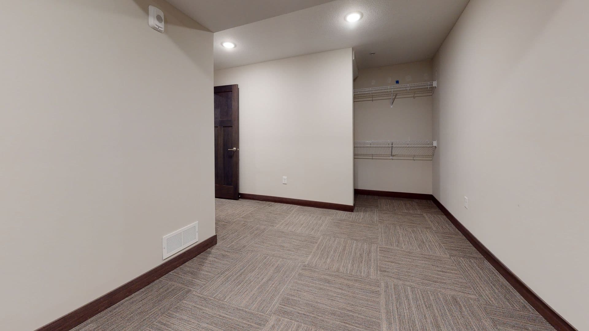 Minneapolis Apartment: 1202 7th St SE