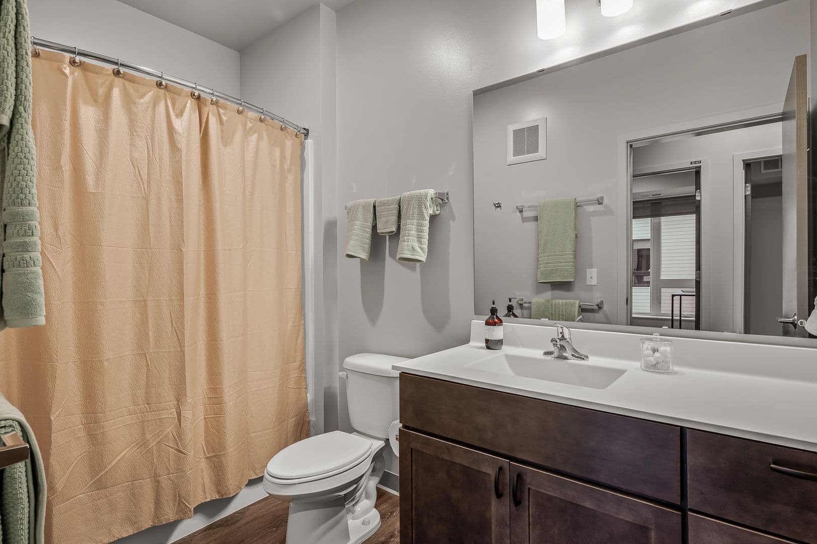 Minneapolis Apartment: 1307 4th Street SE