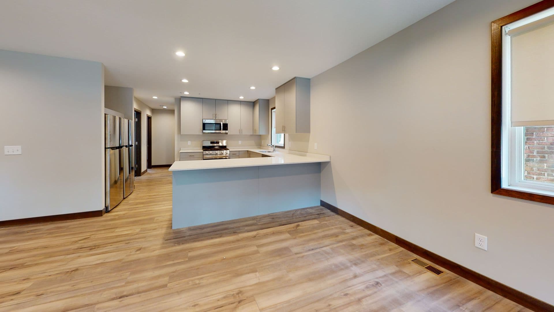 Minneapolis Apartment: 1800 Como Ave SE
