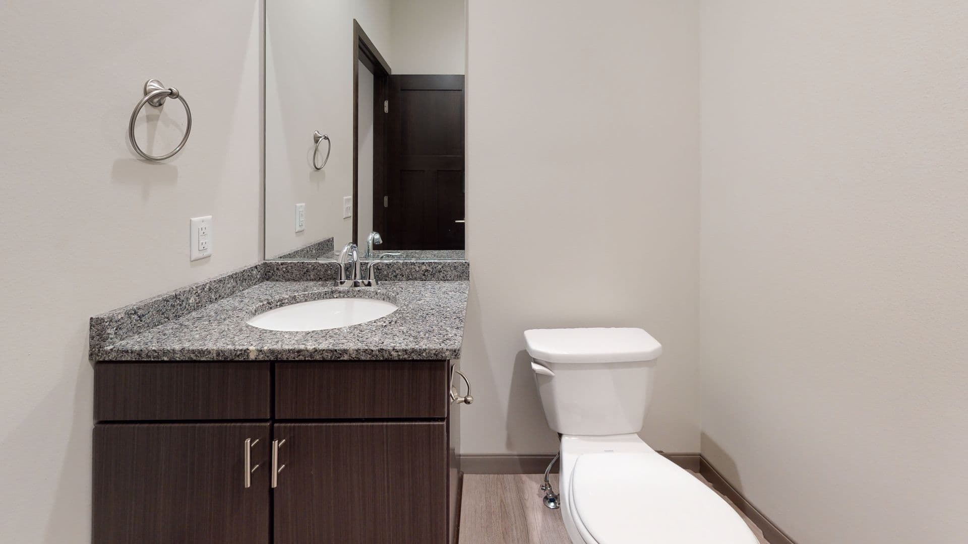 Minneapolis Apartment: 505 8th St SE