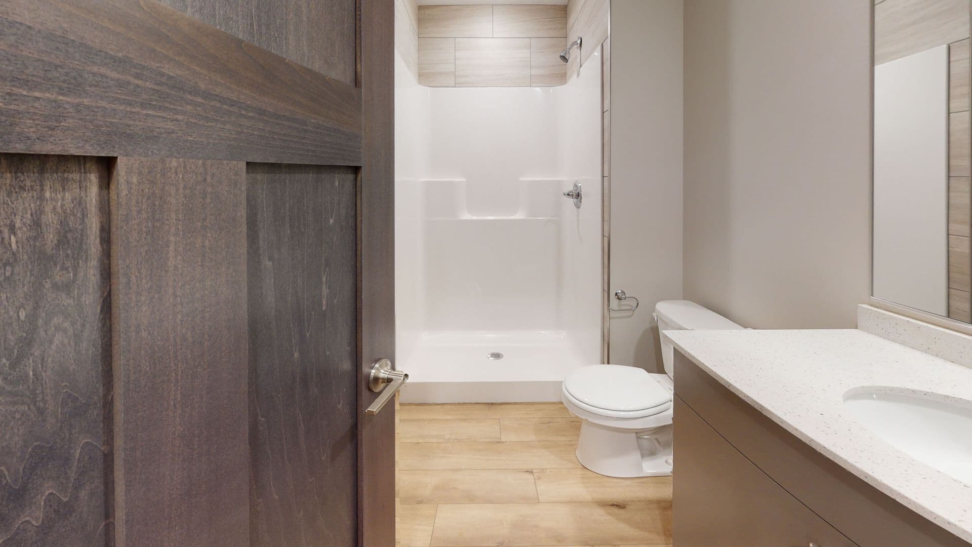 Minneapolis Apartment: 616 12th Ave SE