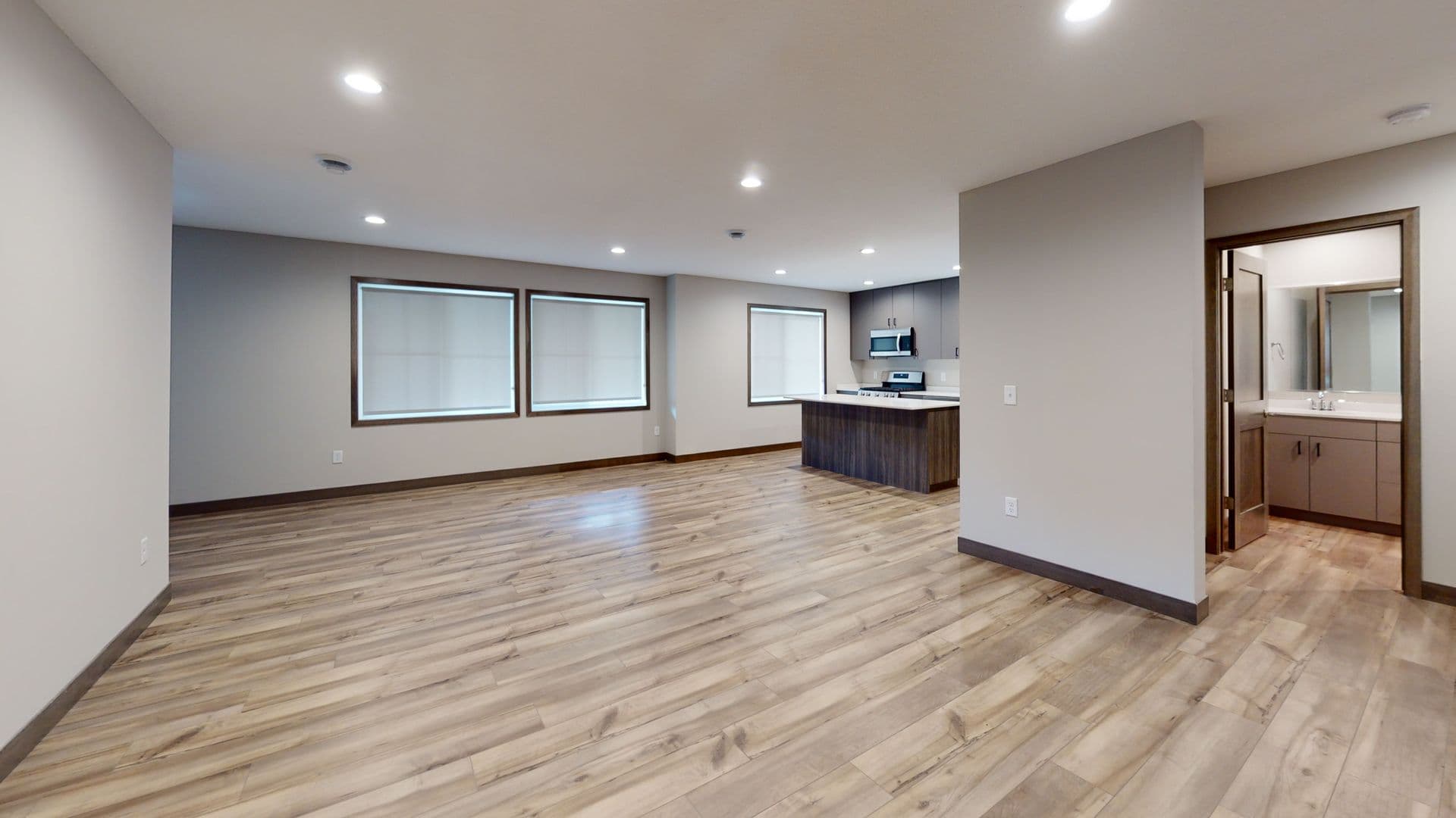 Minneapolis Apartment: 1806 Como Ave SE