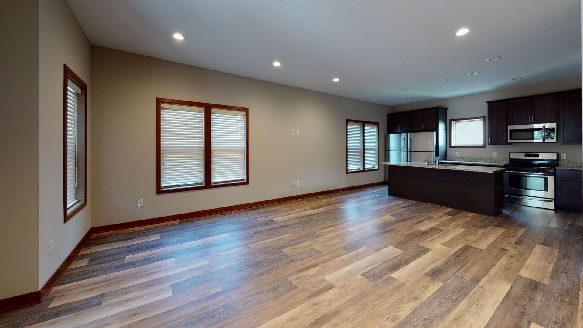 Minneapolis Apartment: 917 7th St SE