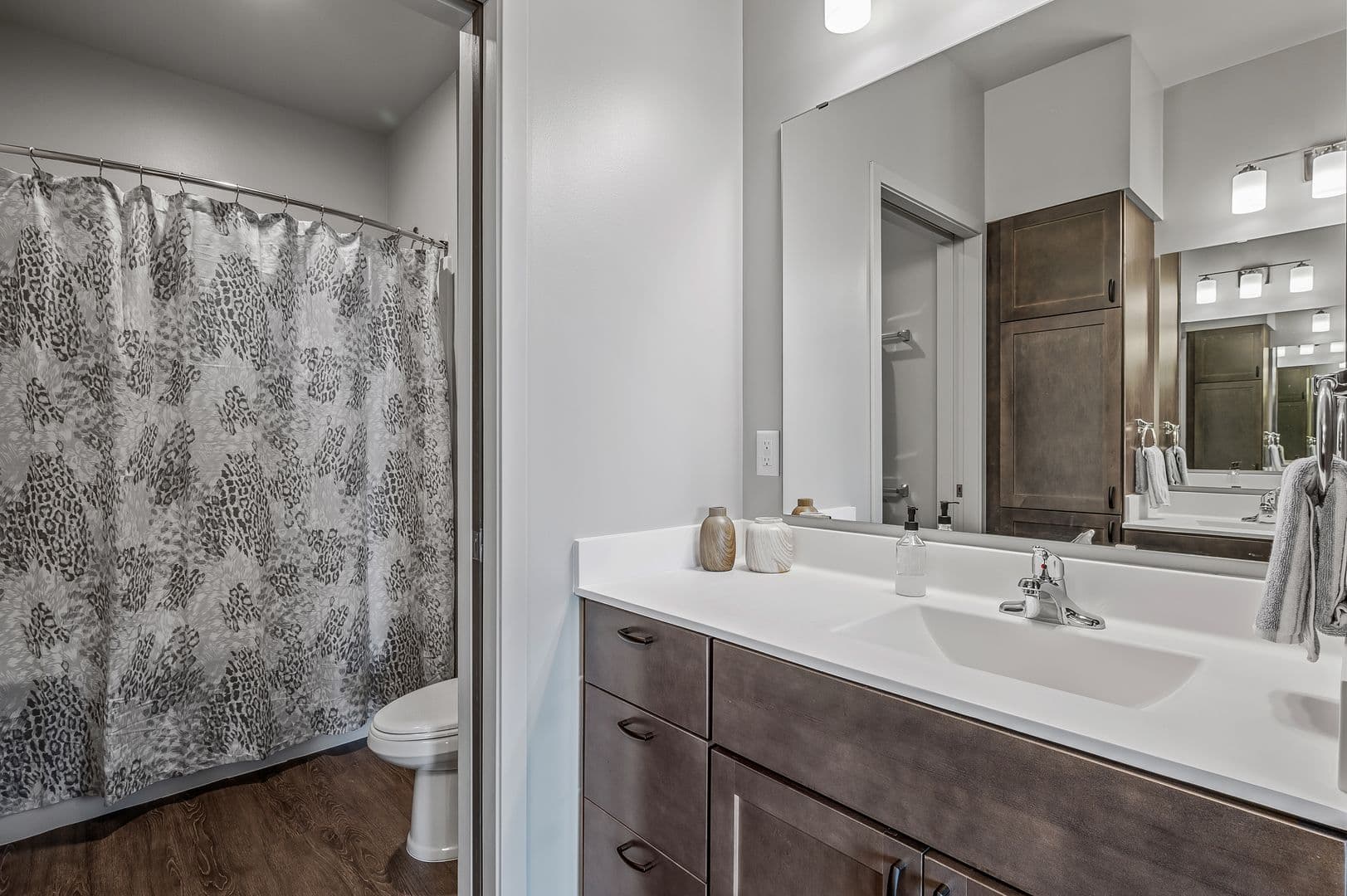 Minneapolis Apartment: 1307 4th Street SE