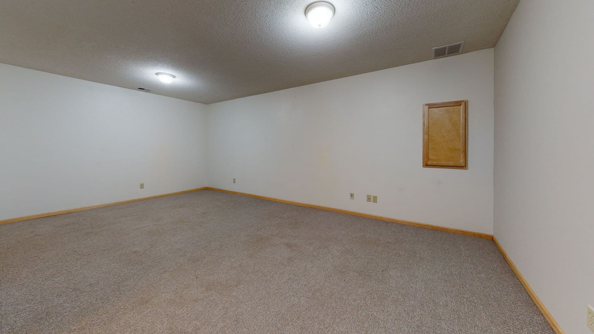 Minneapolis Apartment: 412 4th St SE #101-104