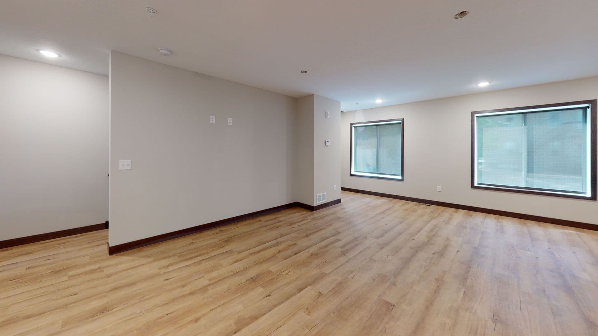 Minneapolis Apartment: 805-811 12th Ave SE