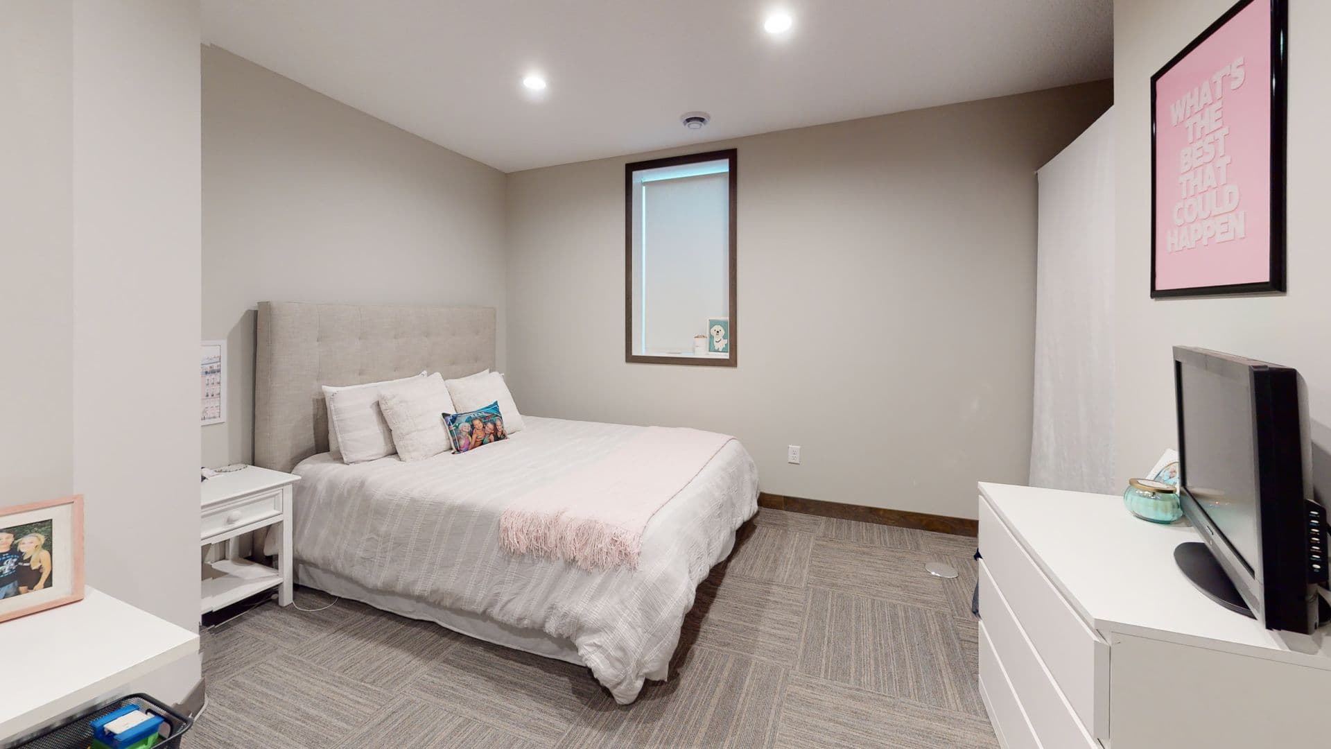 Minneapolis Apartment: 716 12th Ave SE