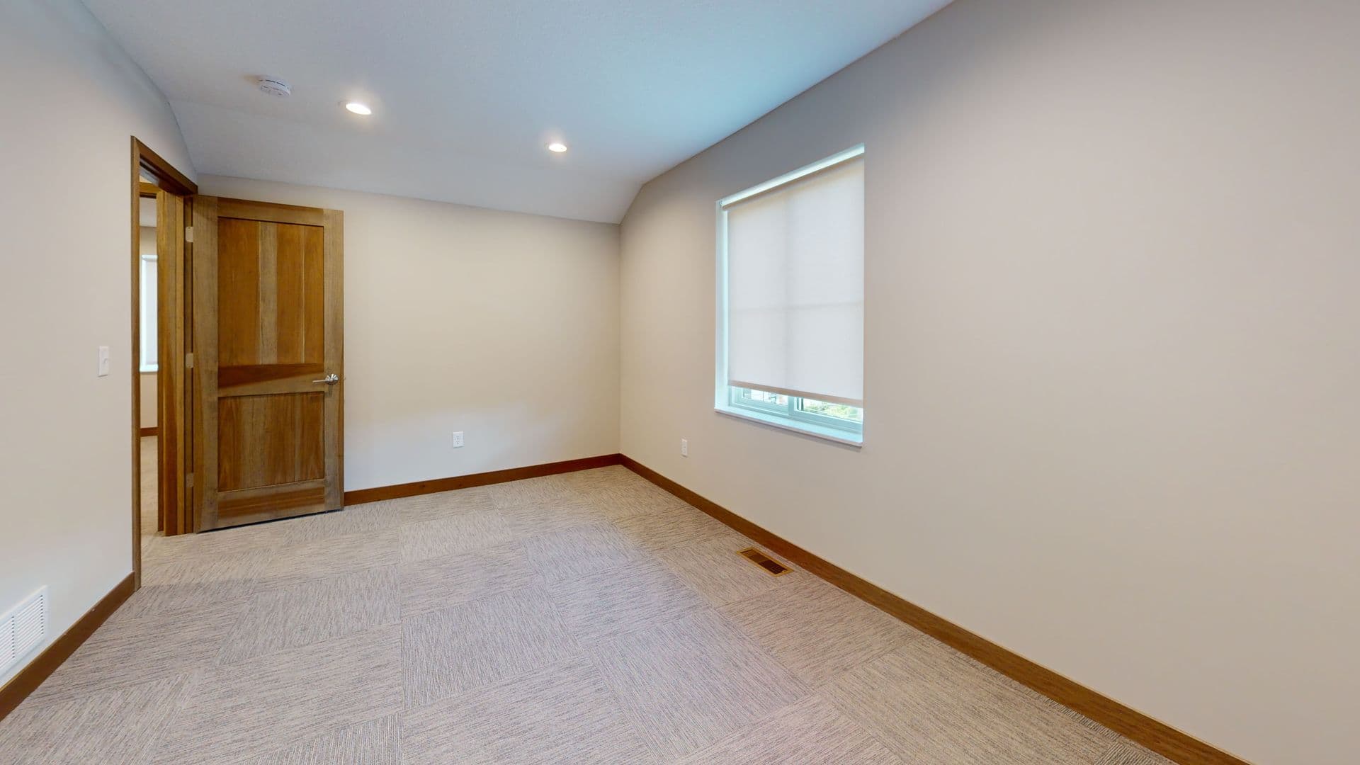 Minneapolis House: 524 12th Ave SE