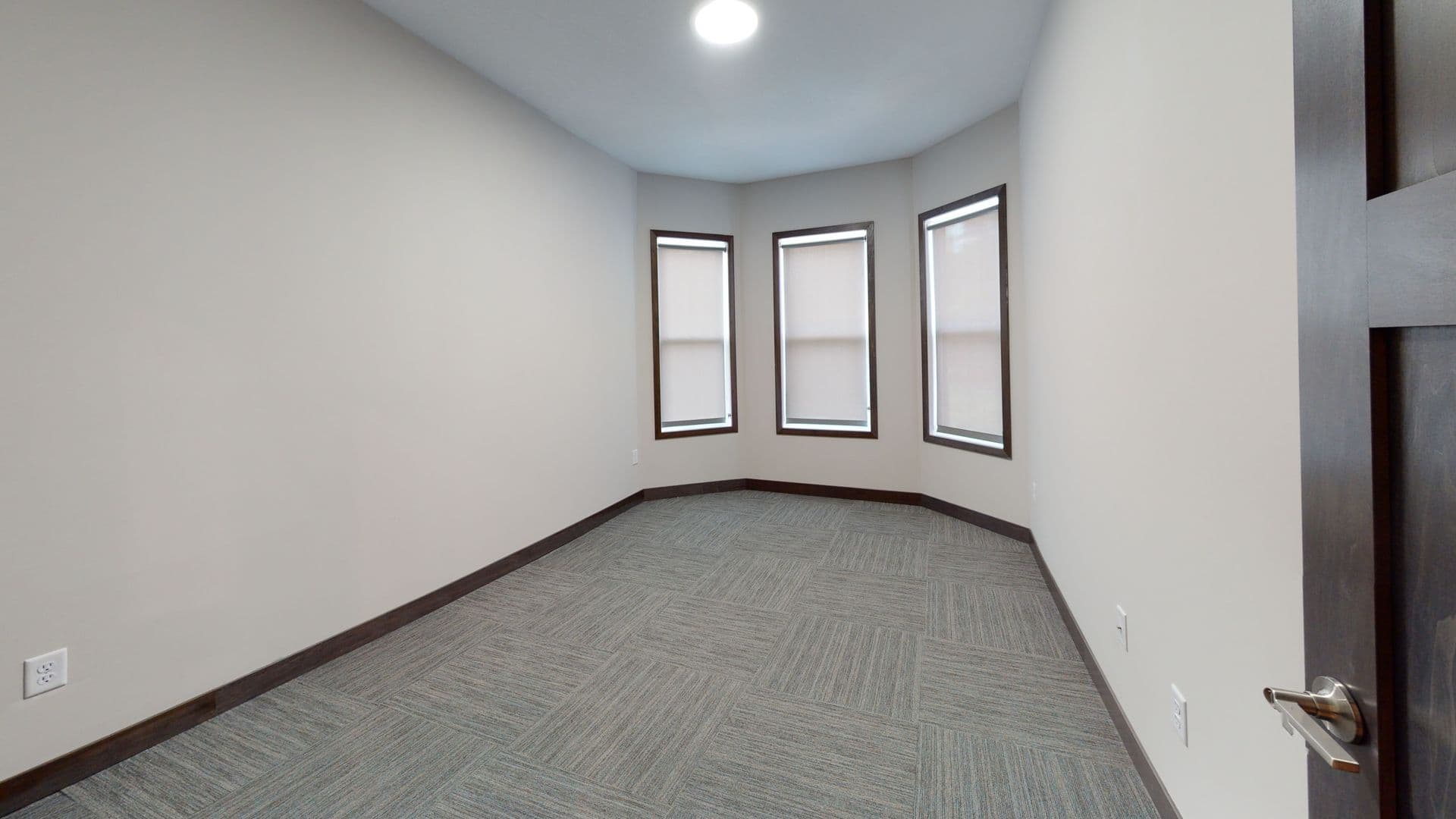 Minneapolis Apartment: 616 12th Ave SE