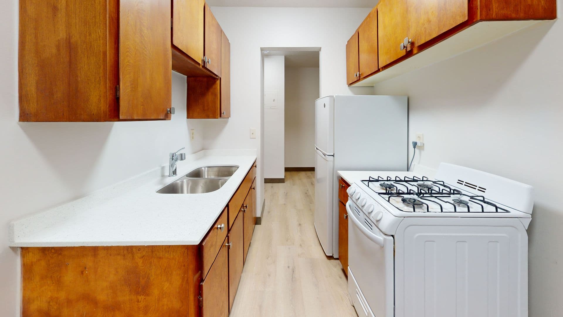 Minneapolis Apartment: 519 10th Ave SE