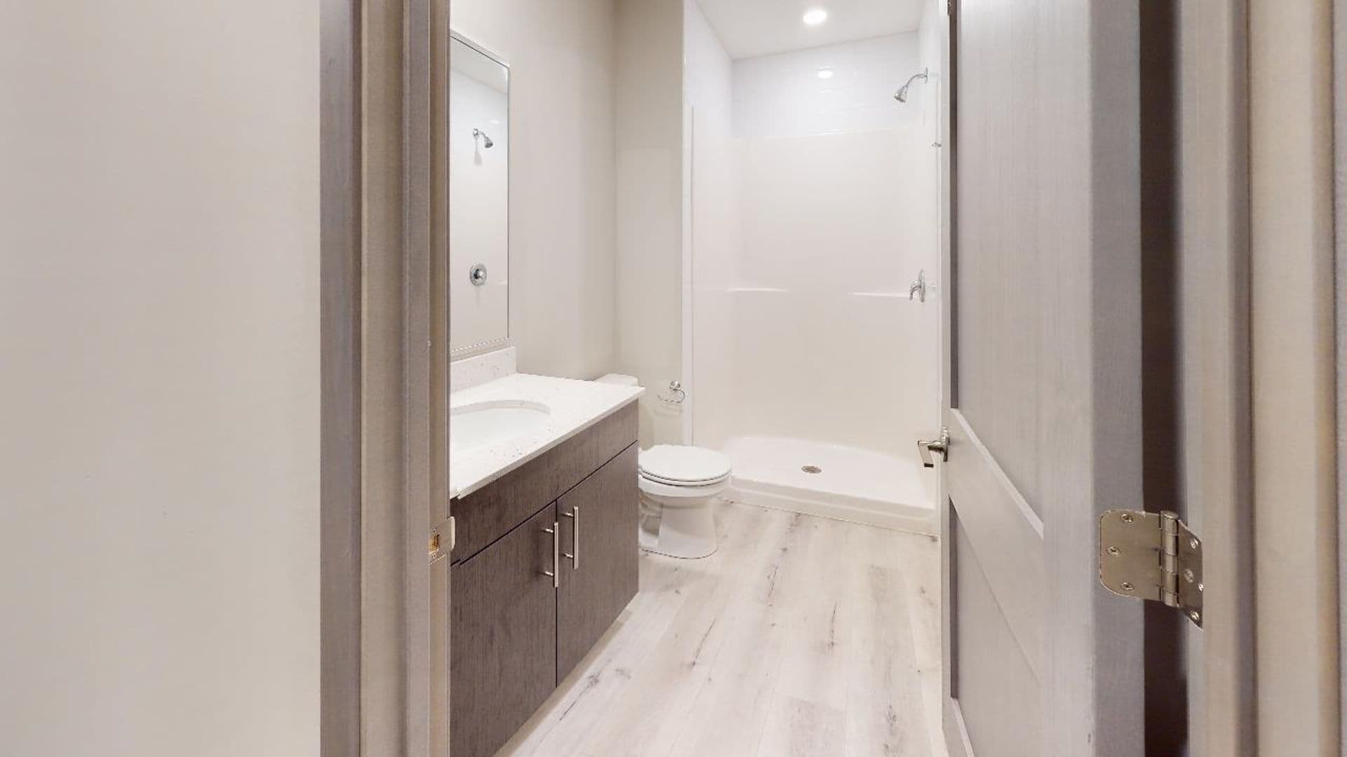 Minneapolis Apartment: 826 20th Ave SE