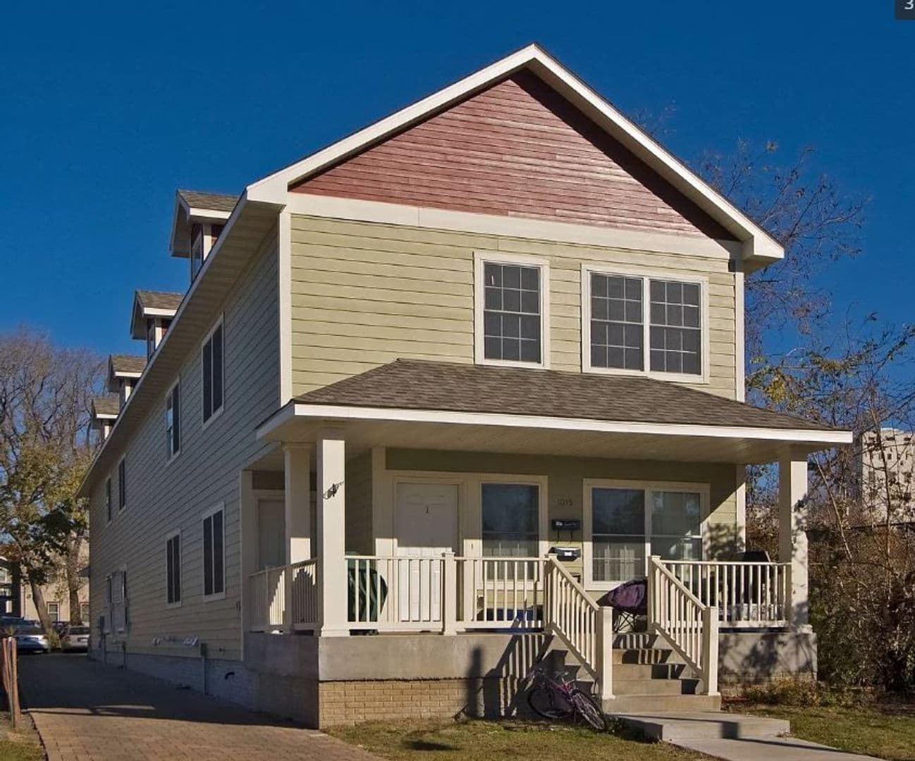 Minneapolis Apartment: 1015 7th St SE