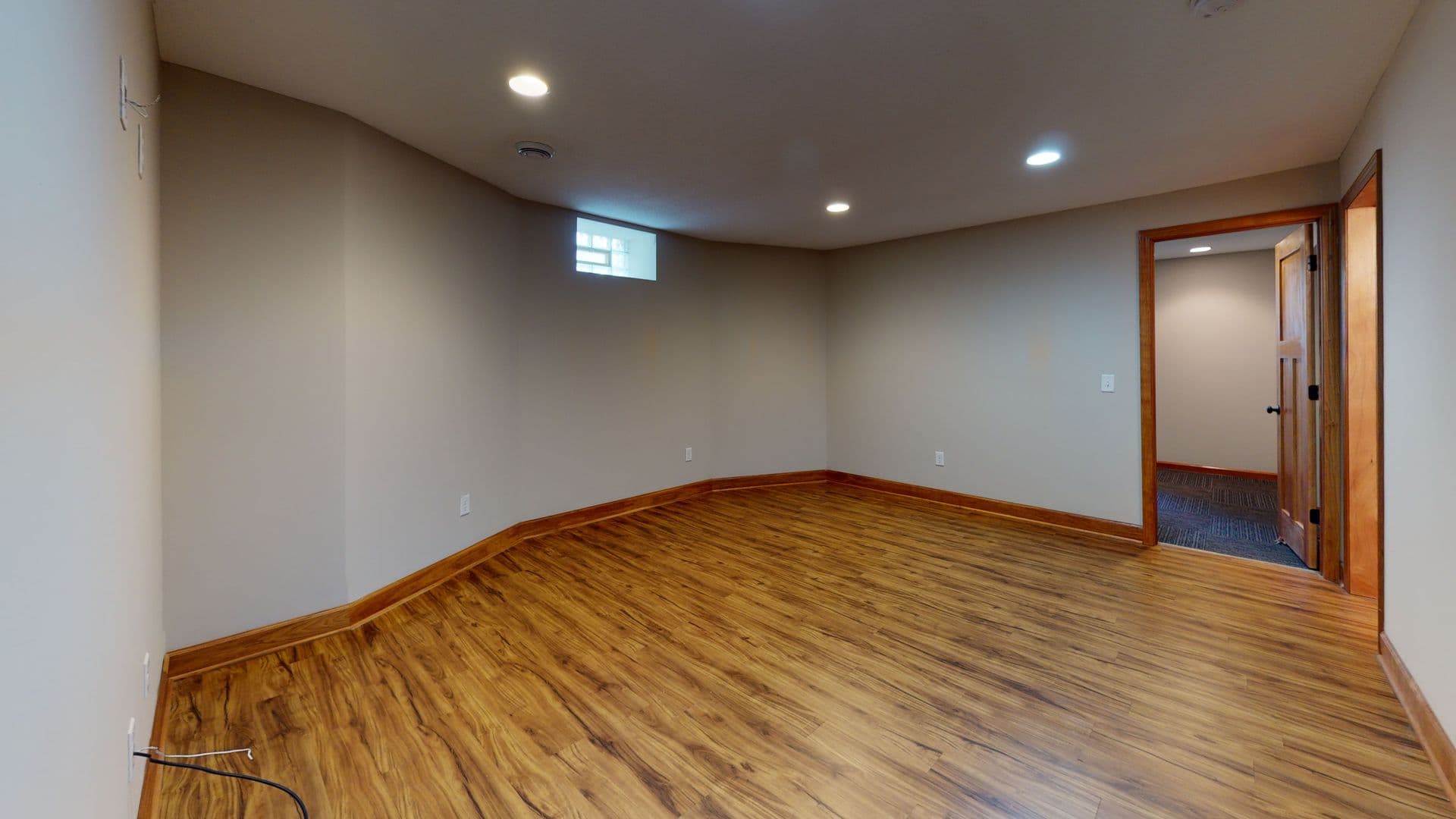 Minneapolis Apartment: 1018 16th Ave SE