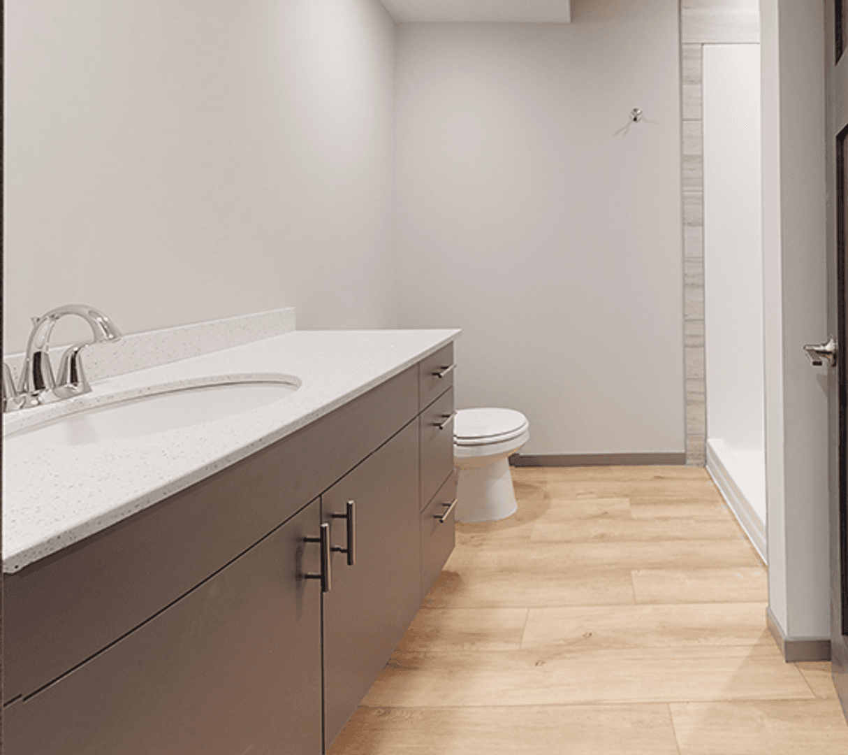 Minneapolis Apartment: 1806 Como Ave SE