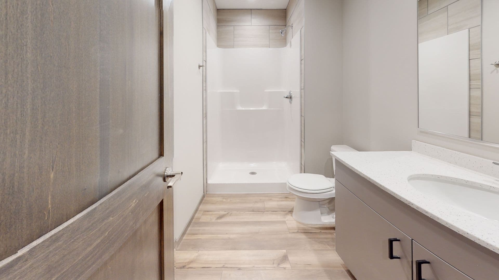 Minneapolis Apartment: 882 20th Ave SE