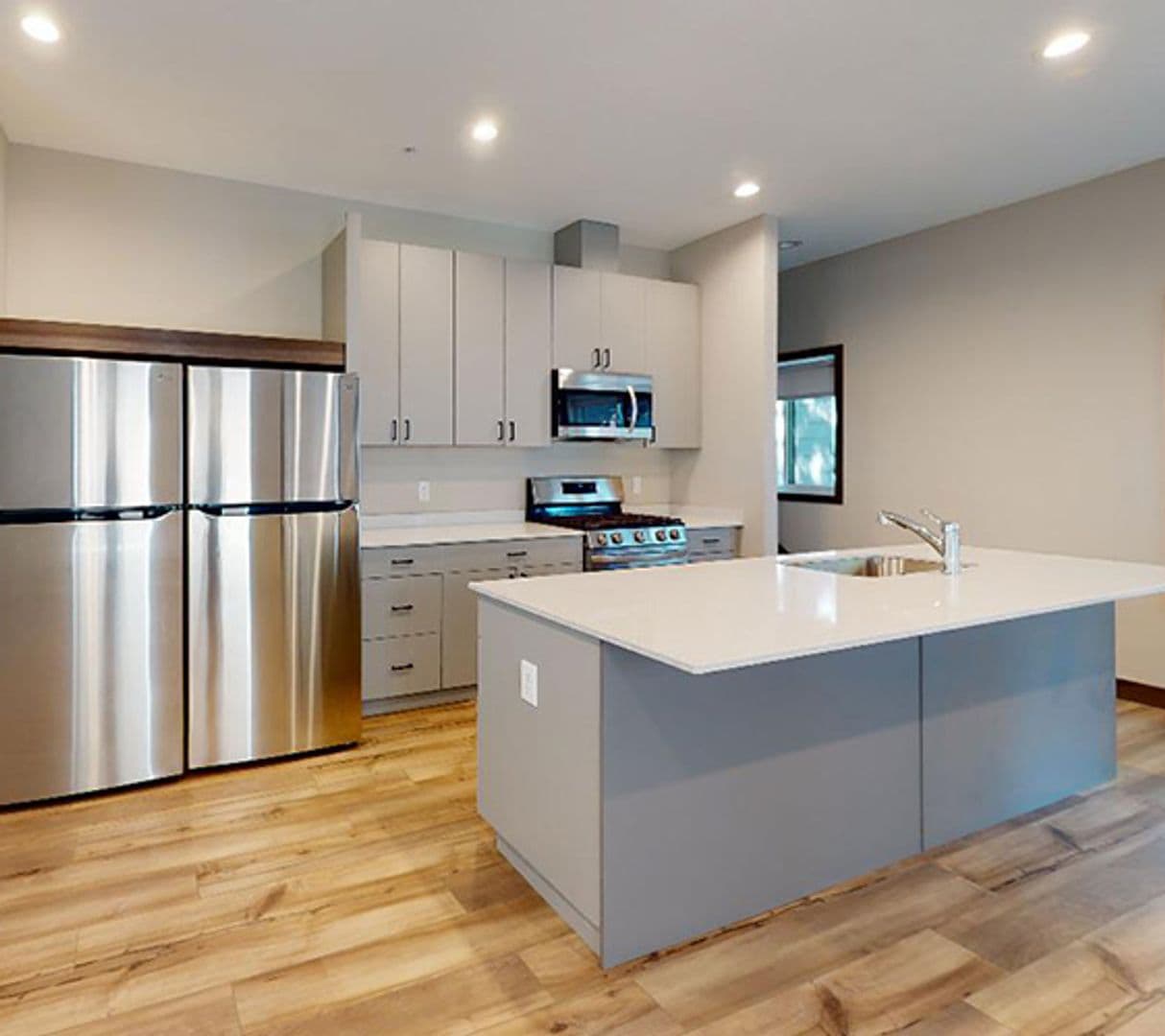 Minneapolis Apartment: 1316 8th St SE