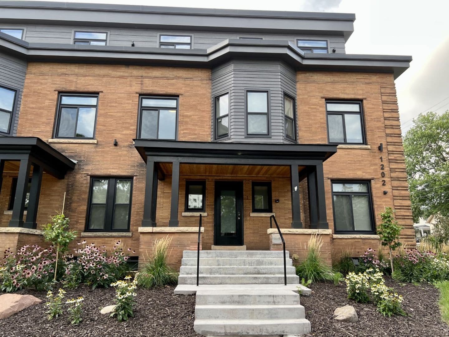 Minneapolis Apartment: 1202 7th St SE