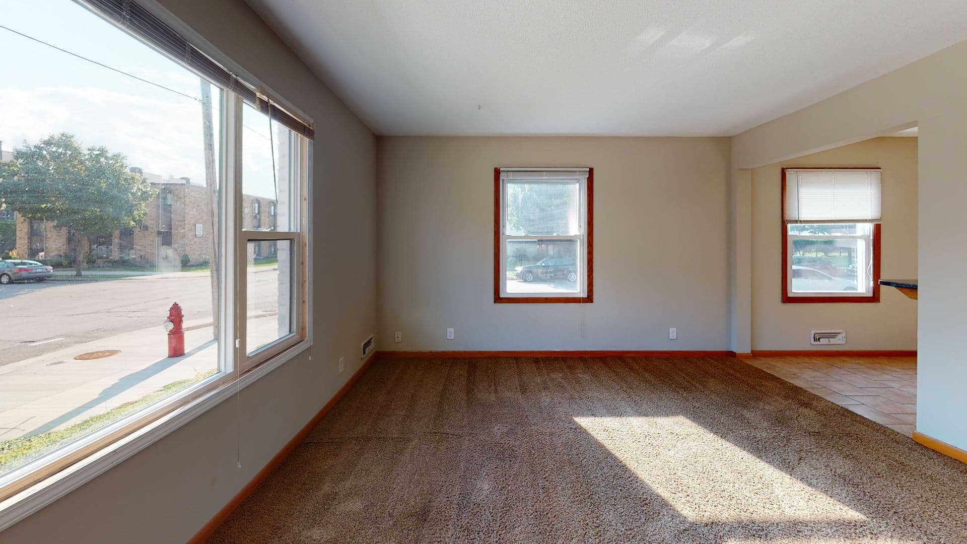 Minneapolis Apartment: 1201 Como Ave SE