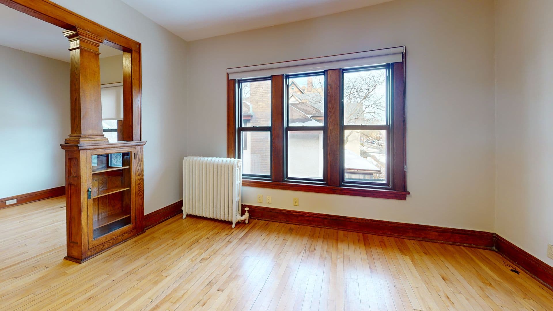 Minneapolis Apartment: 1127 4th St SE