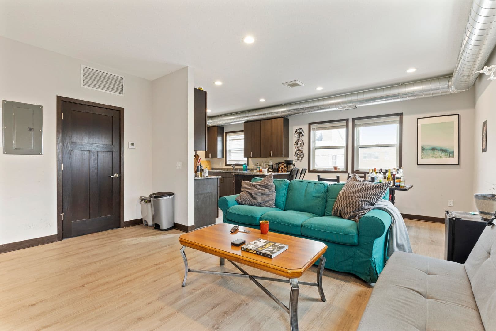 Minneapolis Apartment: 712 4th St SE