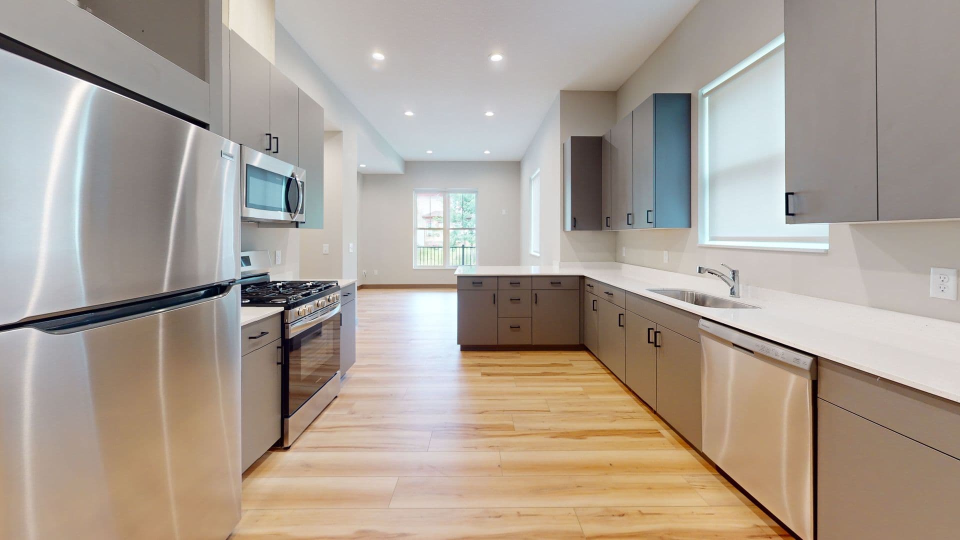 Minneapolis House: 524 12th Ave SE