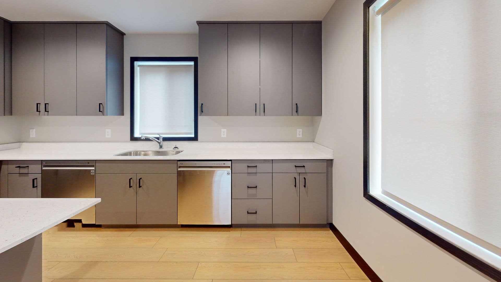 Minneapolis House: 885 21st Ave SE