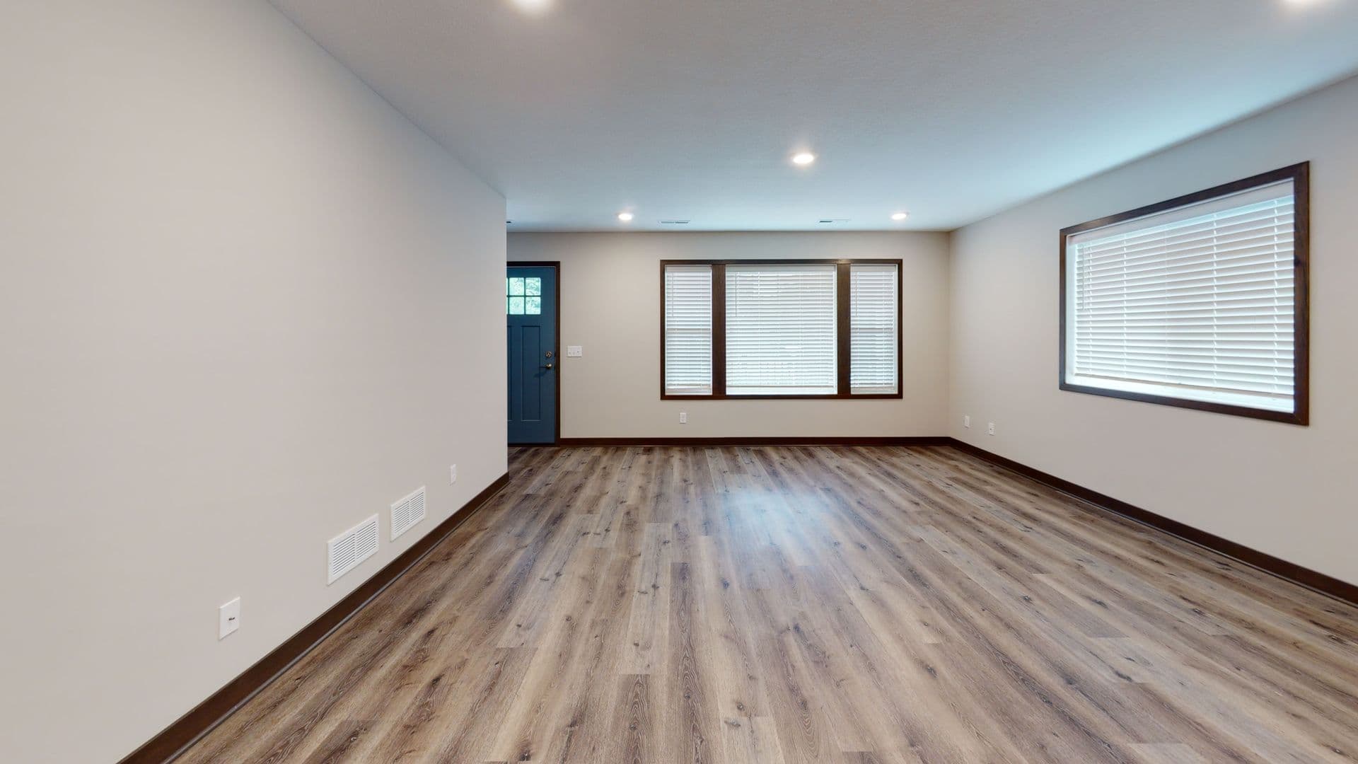 Minneapolis Apartment: 1048 23rd Ave SE