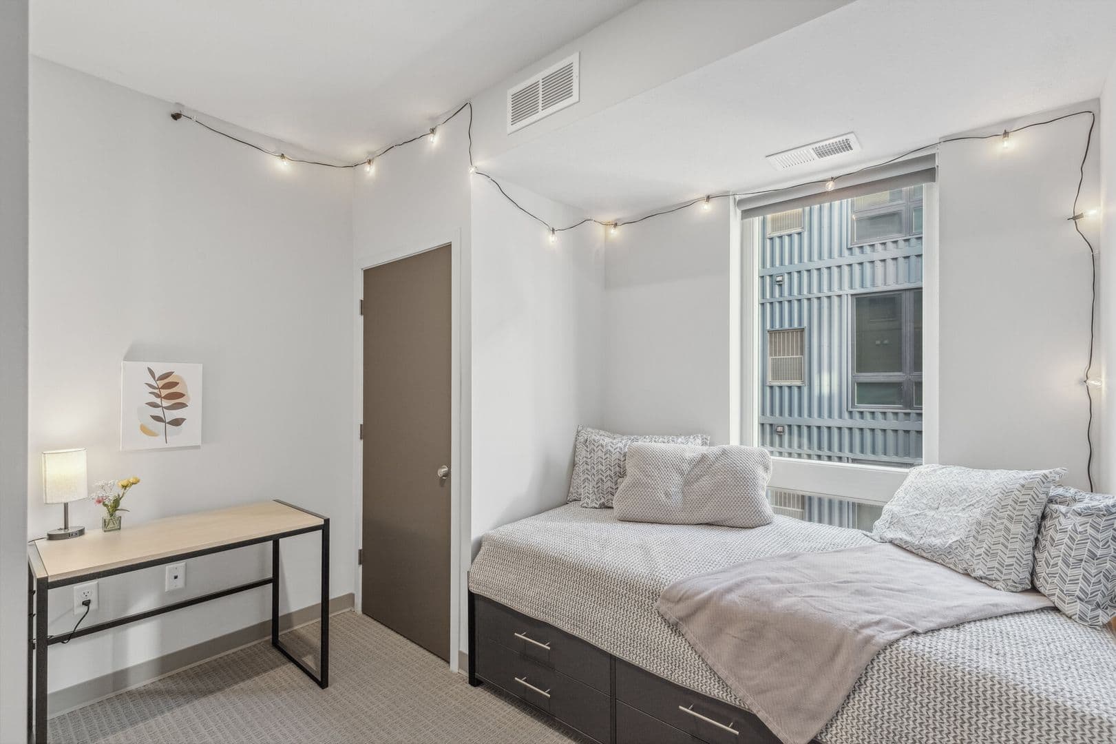 Minneapolis Apartment: 1307 4th Street SE