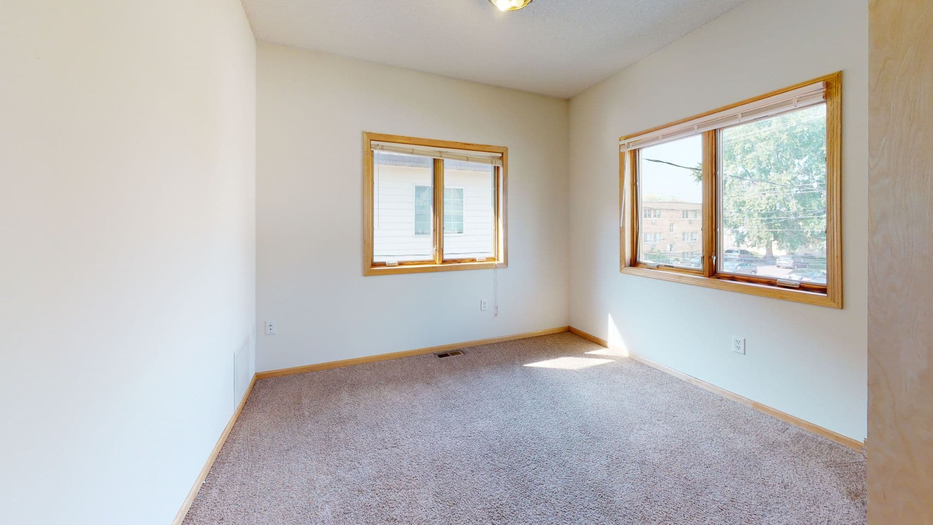 Minneapolis Apartment: 1117 8th St SE