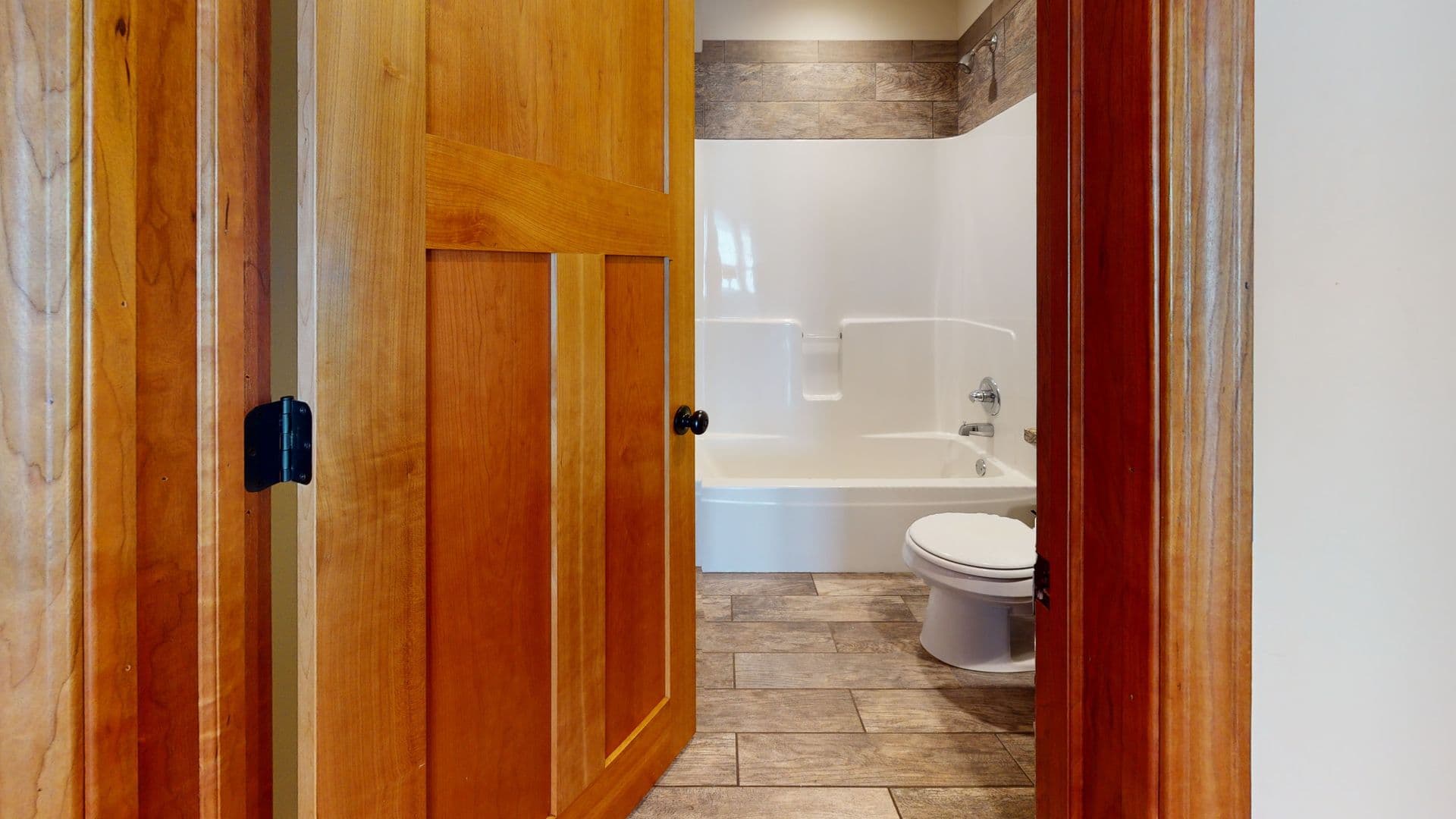 Minneapolis Apartment: 1002 13th Ave SE