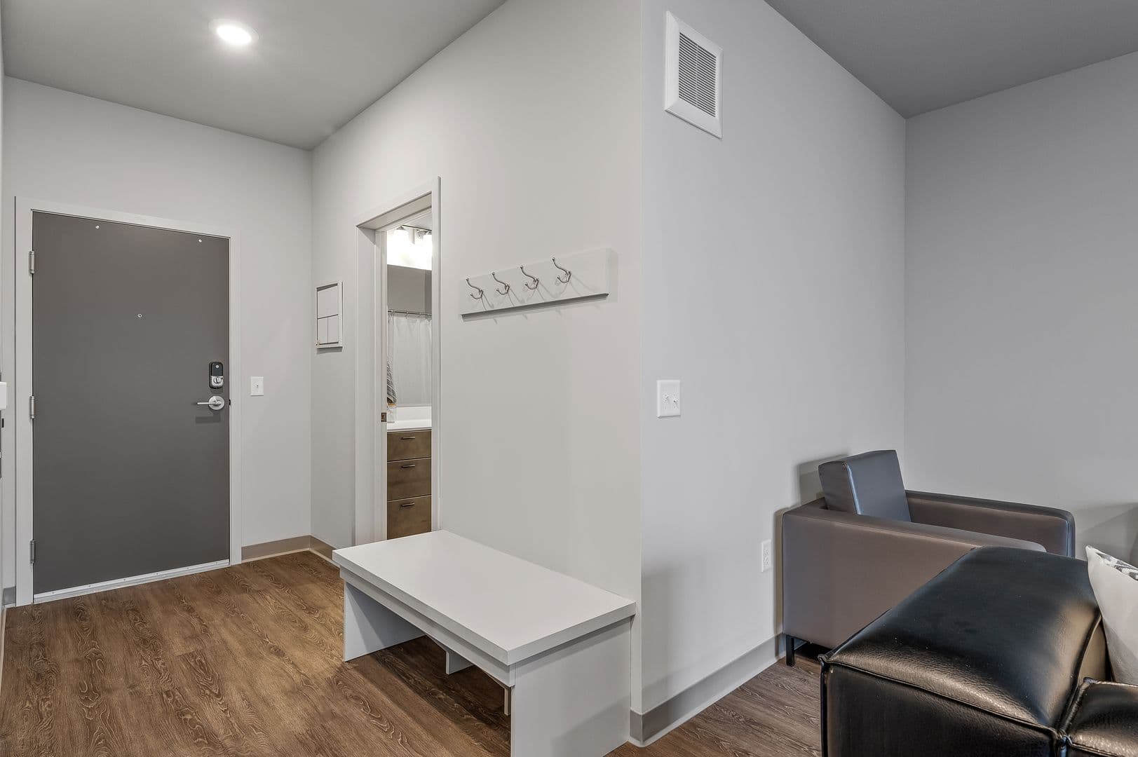Minneapolis Apartment: 1307 4th Street SE