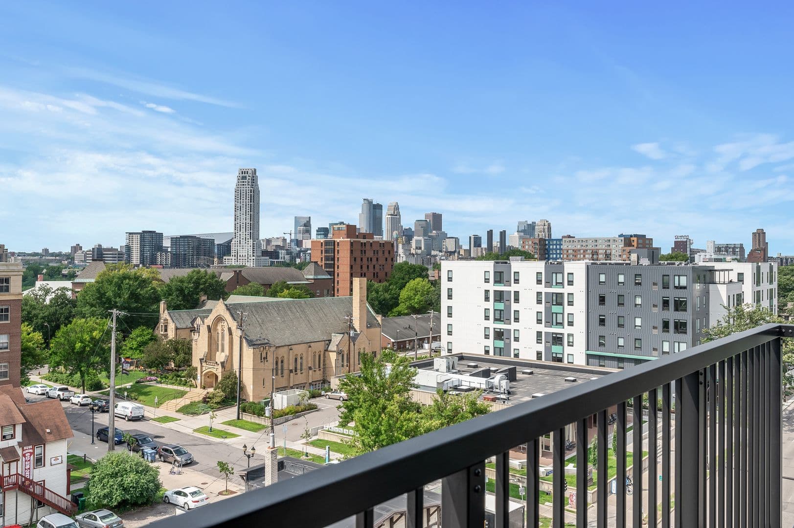 Minneapolis Apartment: 1307 4th Street SE