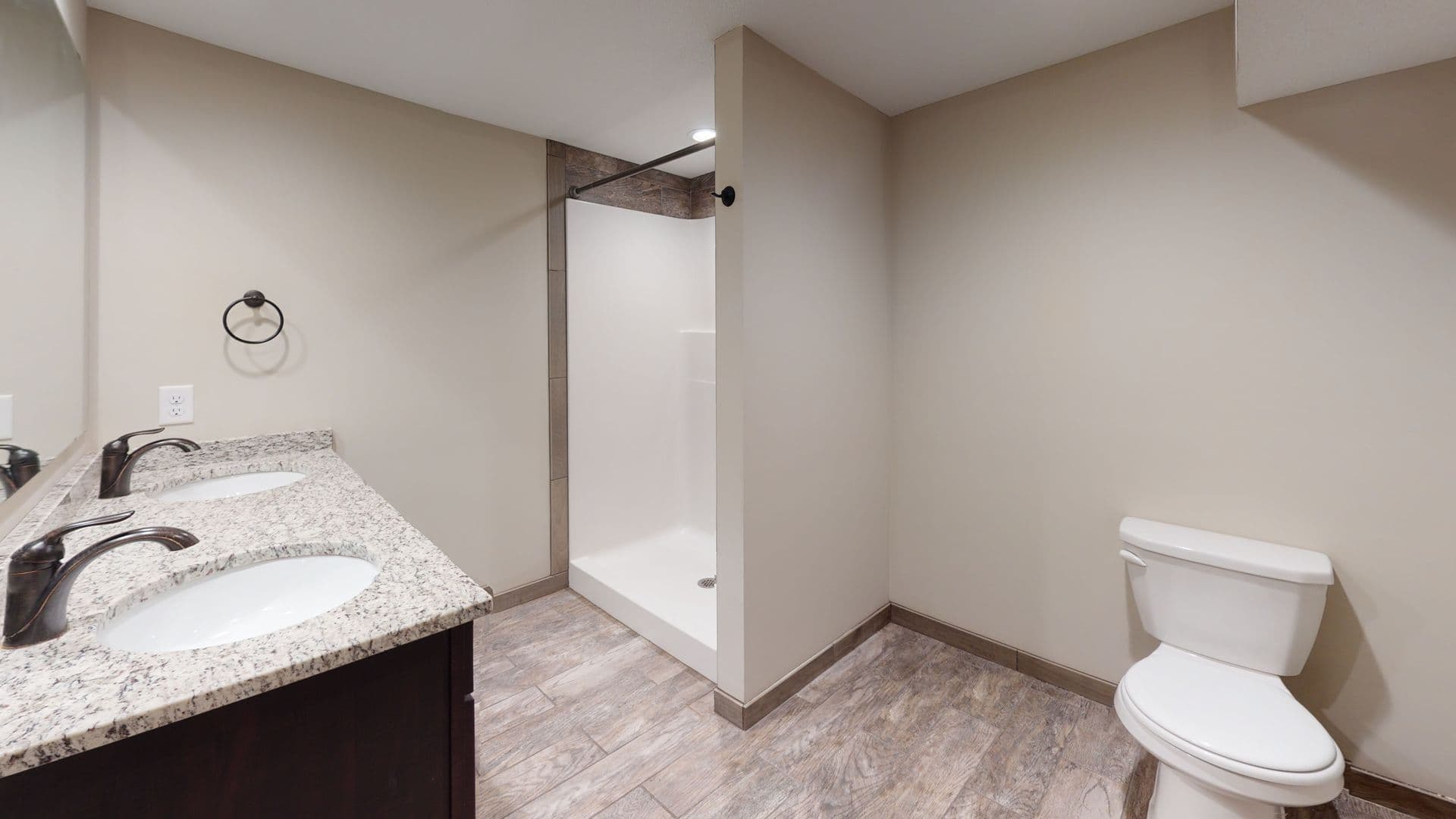 Minneapolis Apartment: 1014 13th Ave SE