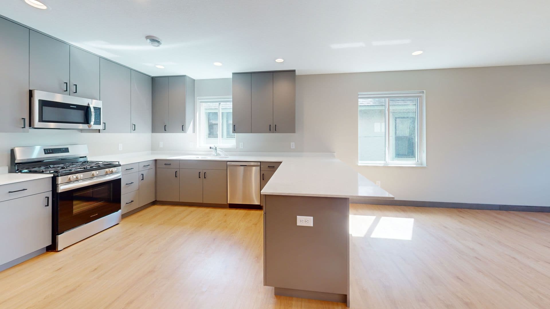 Minneapolis Apartment: 1215 8th St SE